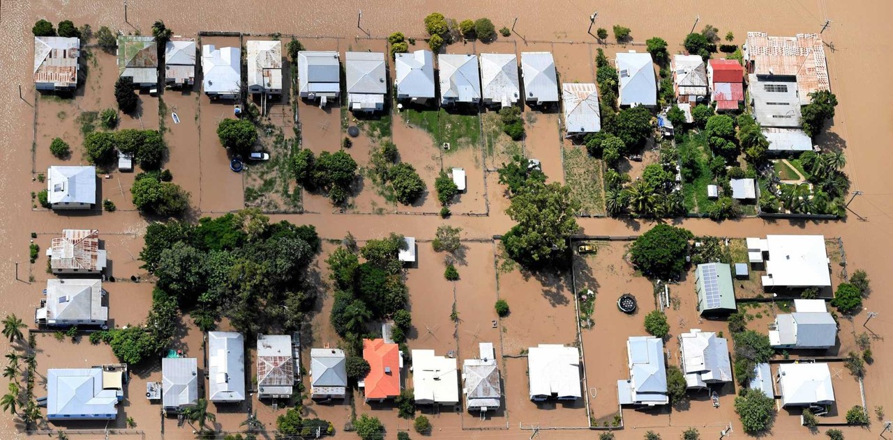 Do decision support tools effectively plan for future climate variations in the water resource sector?